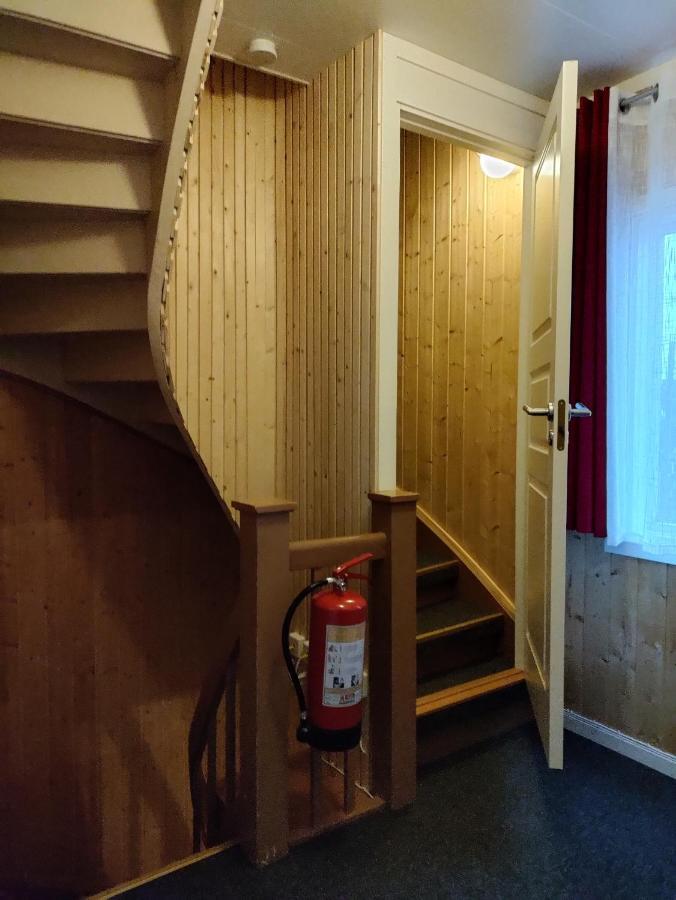 Central Apartament (Adults Only) Тромсьо Екстериор снимка