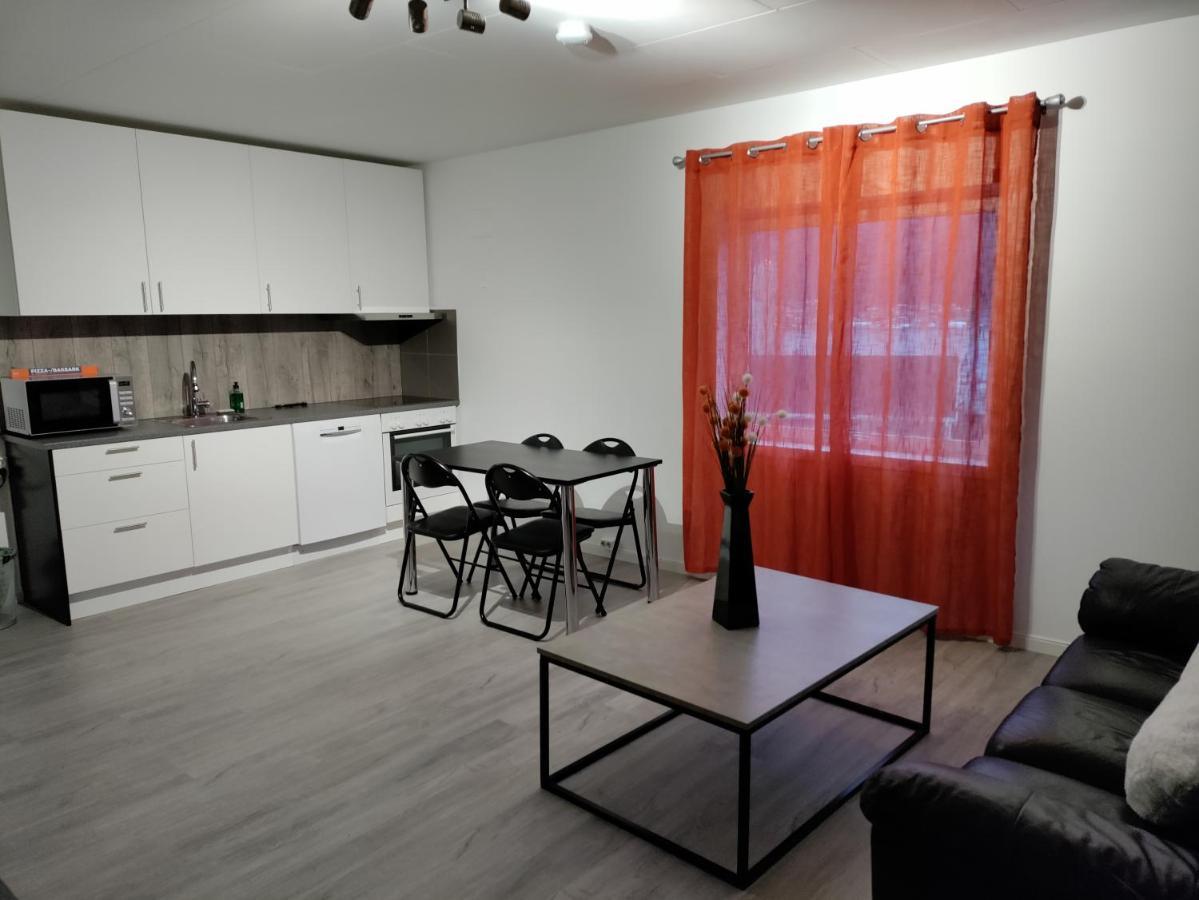 Central Apartament (Adults Only) Тромсьо Екстериор снимка