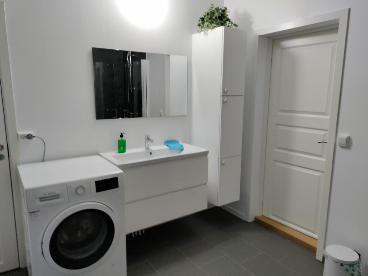 Central Apartament (Adults Only) Тромсьо Екстериор снимка