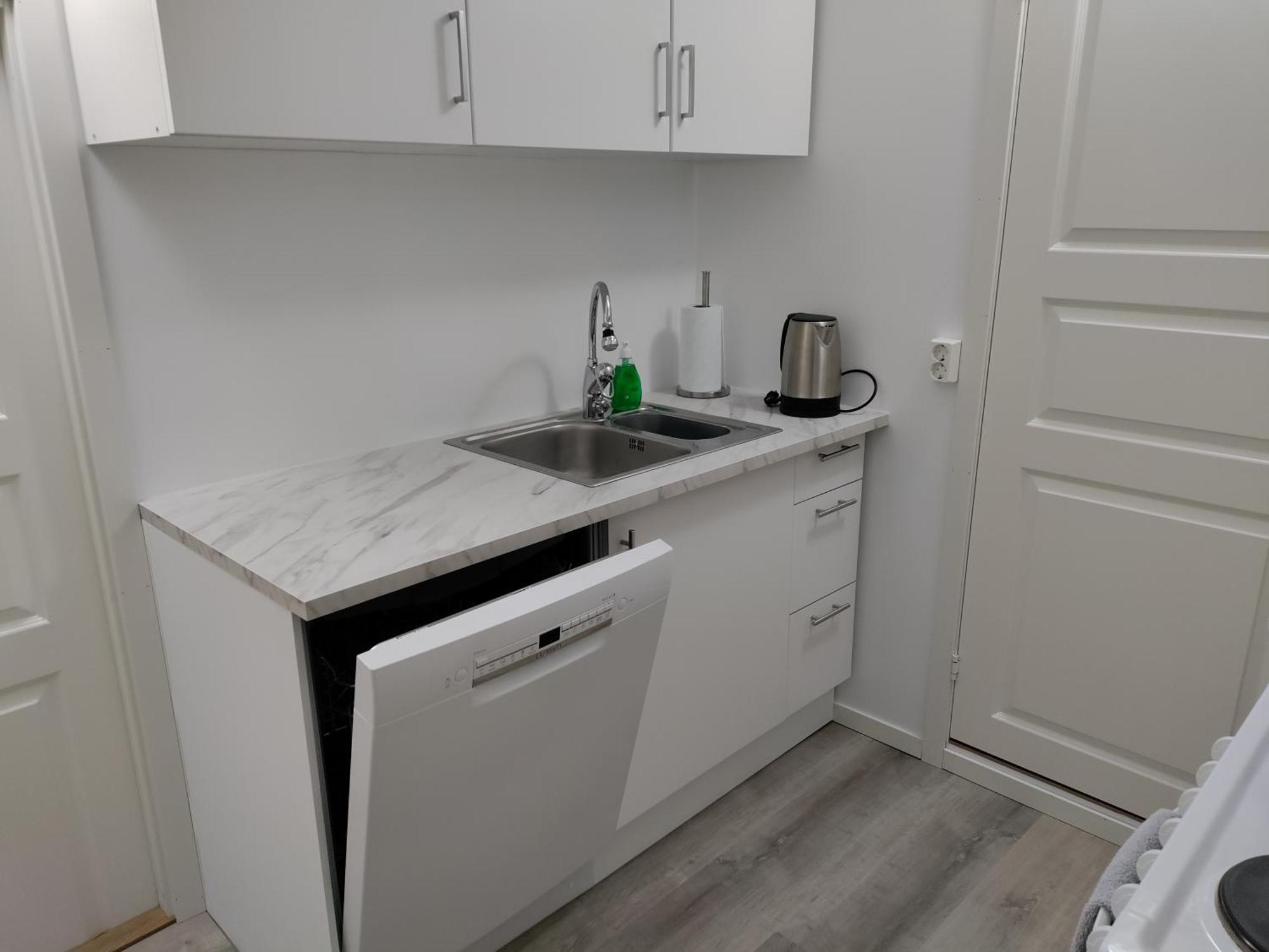 Central Apartament (Adults Only) Тромсьо Екстериор снимка